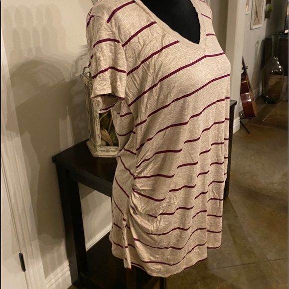 Maternity top - Picture 2 of 3